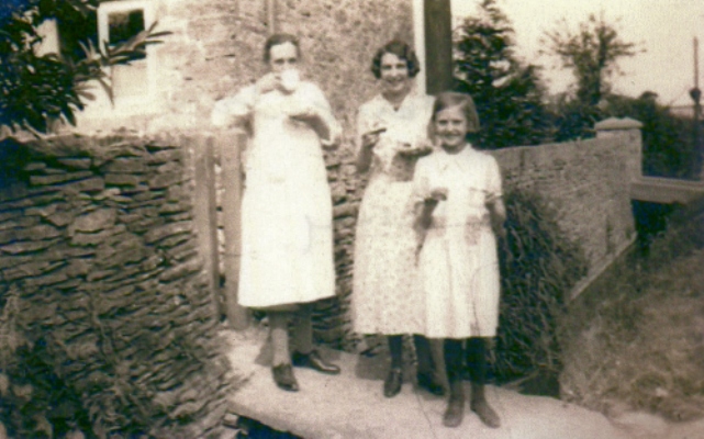 Tea on the drock